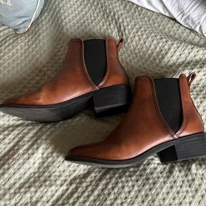 Steve madden Chelsea boots